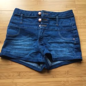 Hi waisted shorts